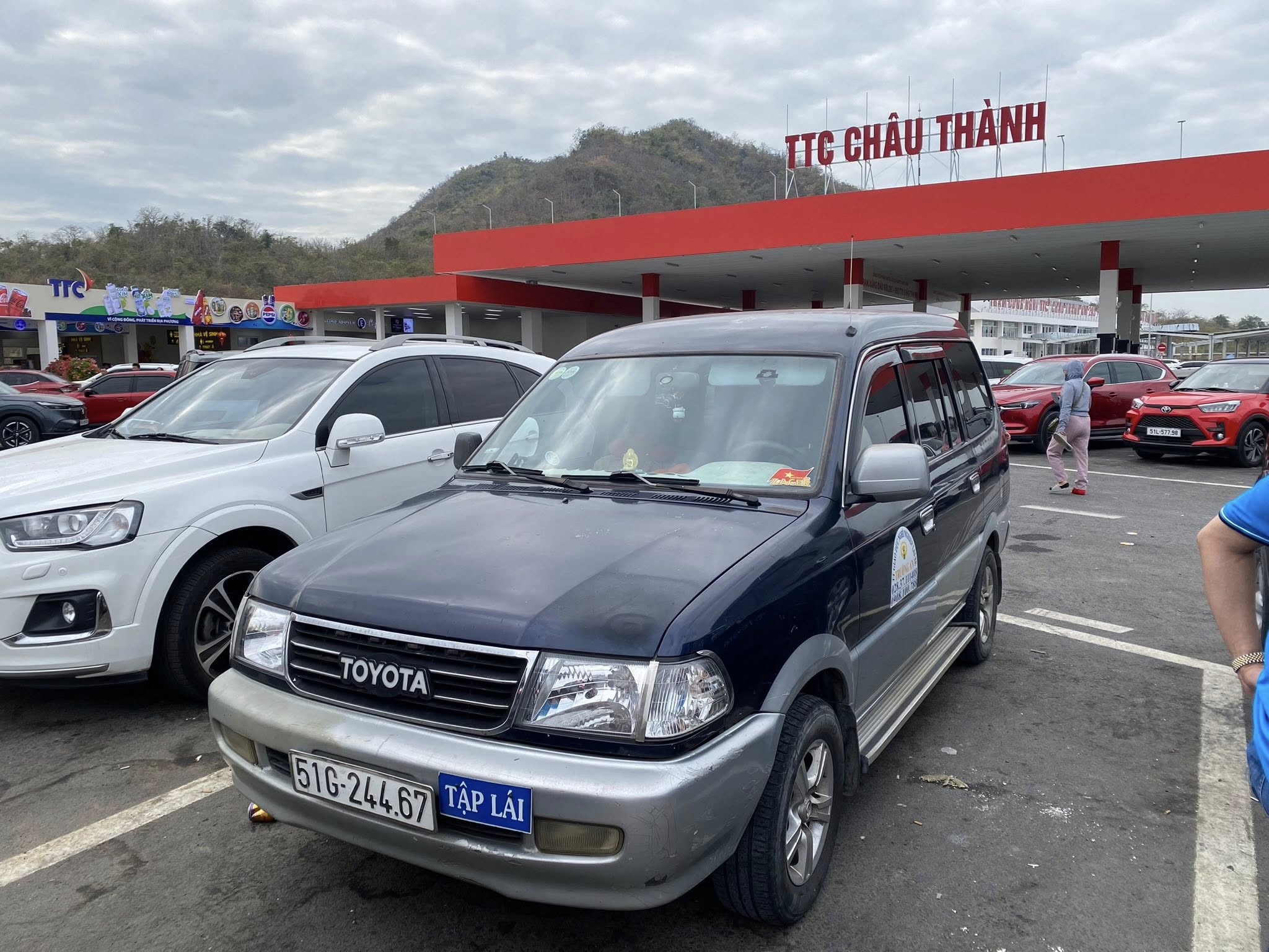 Xe tập lái của thầy tại TTC Châu Thành