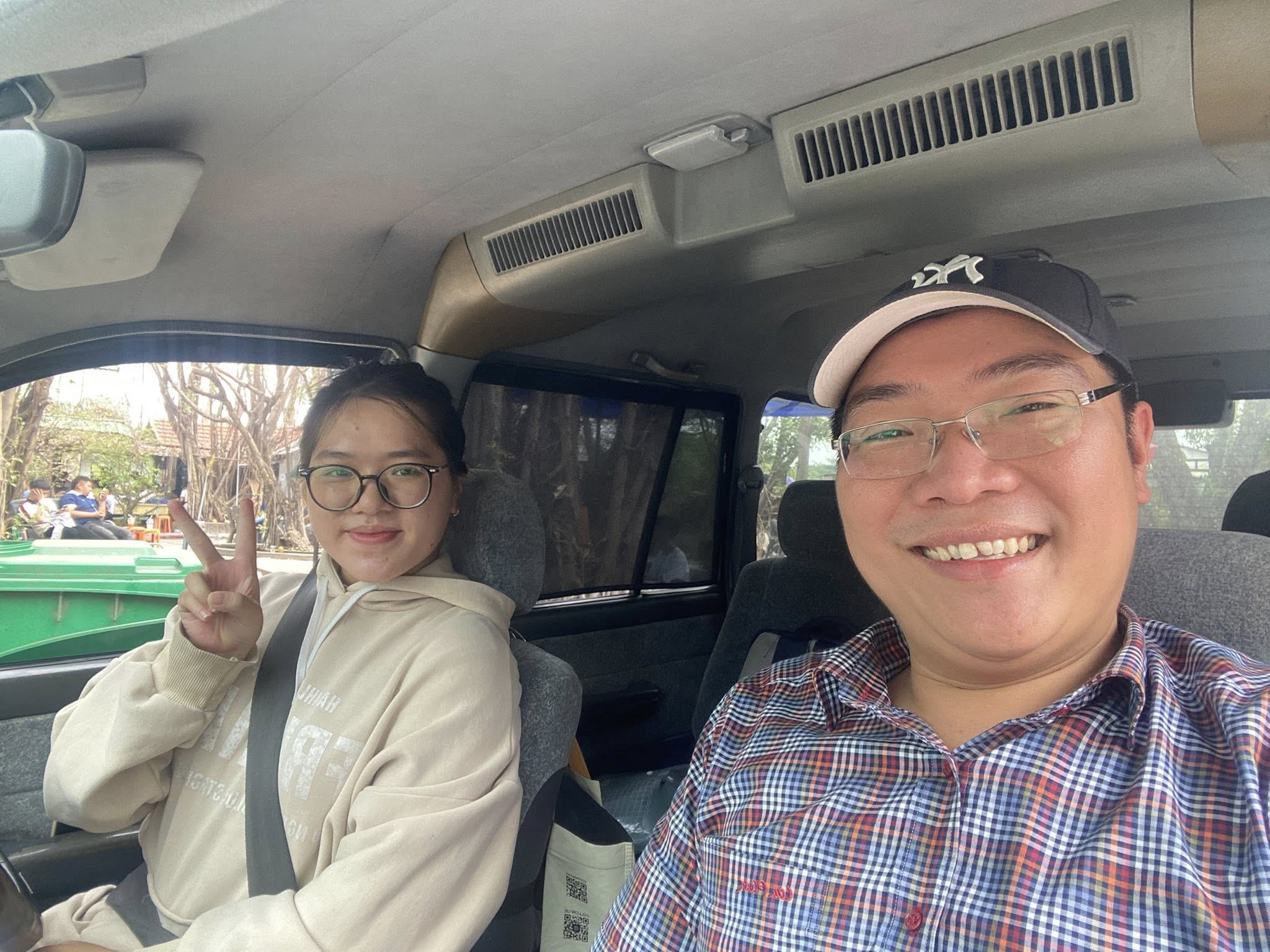 Buổi tập lái của học viên nữ